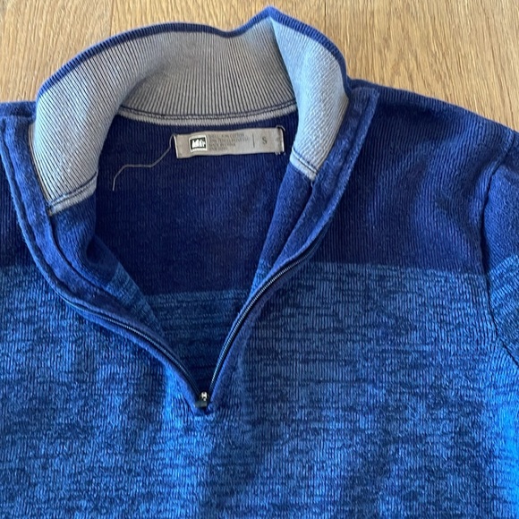 REI Quarter Zip Sweater - Heather Blue Stripes - Small - Picture 3 of 5